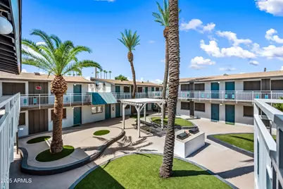 3025 N 32nd Street #8, Phoenix, AZ 85018 - Photo 34