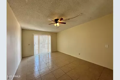 2801 E Monte Cristo Avenue #102, Phoenix, AZ 85032 - Photo 2