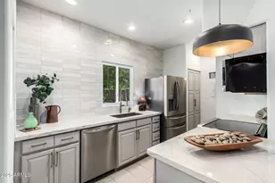 11333 N 92nd St, Scottsdale, AZ 85260 - Photo 2