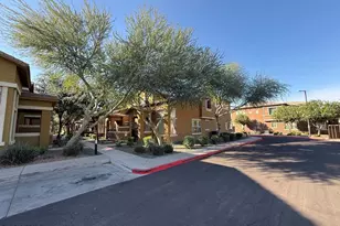 15240 N 142nd Ave, Surprise, AZ 85379 - Photo 8