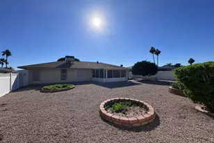 17614 N Buntline Dr, Sun City West, AZ 85375 - Photo 4