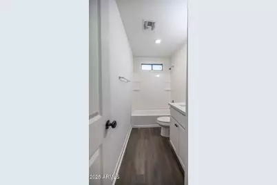 1135 E Chipman Road, Phoenix, AZ 85040 - Photo 12