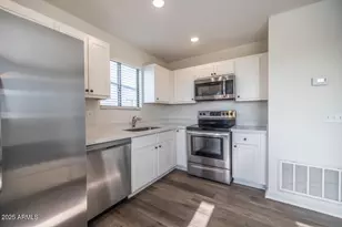 1135 E Chipman Rd, Phoenix, AZ 85040 - Photo 16