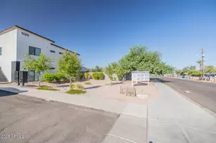 1135 E Chipman Rd, Phoenix, AZ 85040 - Photo 4