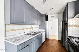 6767 N 7th St, Phoenix, AZ 85014 - Photo 6