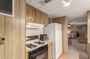 16026 N 67th Dr, Peoria, AZ 85382 - Photo 2