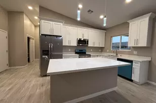 11405 W Madero Dr, Arizona City, AZ 85123 - Photo 4