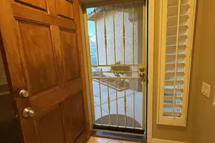 10910 W Laurelwood Ln, Avondale, AZ 85392 - Photo 4