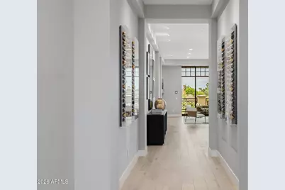 2 Biltmore Estate #207, Phoenix, AZ 85016 - Photo 6