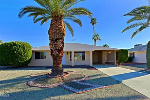 19831 N Signal Butte Cir, Sun City, AZ 85373 - Photo 12