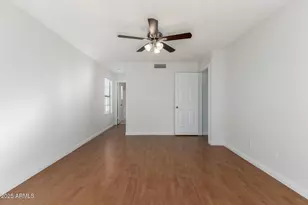 10428 N 53rd Dr, Glendale, AZ 85302 - Photo 14