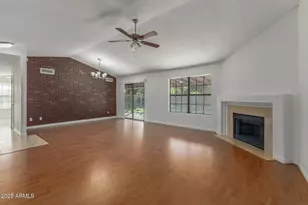 10428 N 53rd Dr, Glendale, AZ 85302 - Photo 4