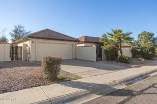 10428 N 53rd Dr, Glendale, AZ 85302 - Photo 2