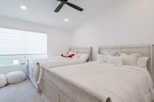 4748 E Redfield Rd, Phoenix, AZ 85032 - Photo 36