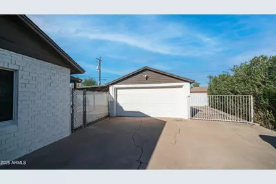 1728 W Avalon Drive, Phoenix, AZ 85015 - Photo 28