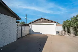 1728 W Avalon Dr, Phoenix, AZ 85015 - Photo 28