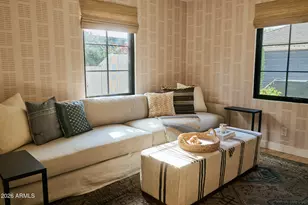 2038 N 11th Ave, Phoenix, AZ 85007 - Photo 20