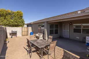 129 W Ian Dr, Phoenix, AZ 85041 - Photo 18