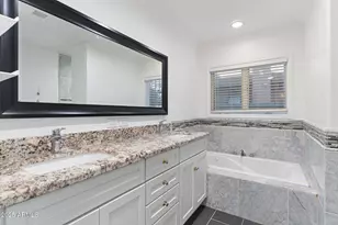 5328 E Pinchot Ave, Phoenix, AZ 85018 - Photo 18