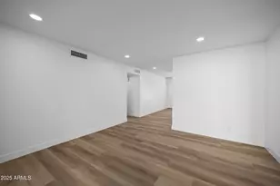 7026 W Jenan Dr, Peoria, AZ 85345 - Photo 10