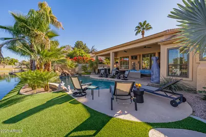 1560 W Blue Ridge Way, Chandler, AZ 85248 - Photo 2