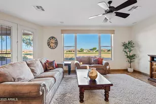 2662 S Springwood Blvd, Mesa, AZ 85209 - Photo 1