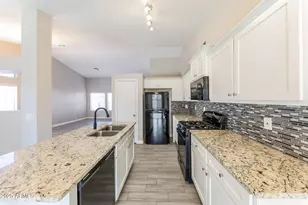 8833 W Monte Vista Rd, Phoenix, AZ 85037 - Photo 6