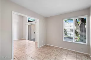 555 N May St, Mesa, AZ 85201 - Photo 8