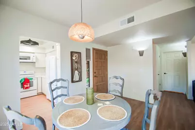 5640 E Bell Road #1010, Scottsdale, AZ 85254 - Photo 6