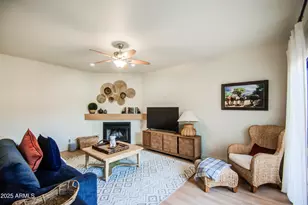 5640 E Bell Rd, Scottsdale, AZ 85254 - Photo 8