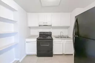 9606 N 11th Ave, Phoenix, AZ 85021 - Photo 2