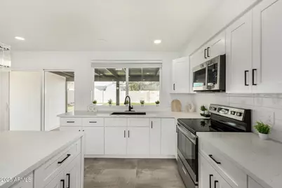 7050 W Garfield Street, Phoenix, AZ 85043 - Photo 6