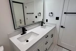 3234 S Allred Dr, Tempe, AZ 85282 - Photo 40