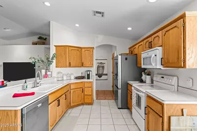 570 S Jackson Street, Wickenburg, AZ 85390 - Photo 10