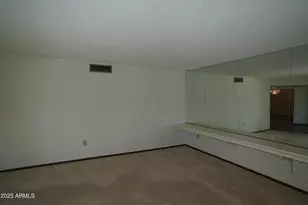 9803 W Pebble Beach Dr, Sun City, AZ 85351 - Photo 8