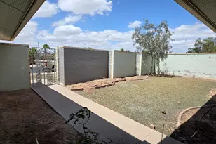 9803 W Pebble Beach Dr, Sun City, AZ 85351 - Photo 8