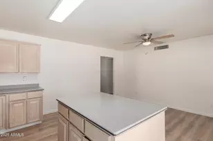 1025 E Greenway Dr, Tempe, AZ 85282 - Photo 14