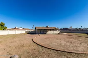 1025 E Greenway Dr, Tempe, AZ 85282 - Photo 28