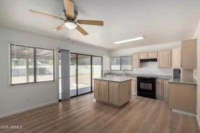 1025 E Greenway Drive, Tempe, AZ 85282 - Photo 10