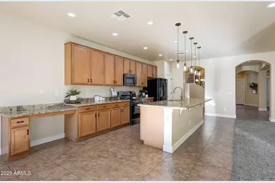 20719 W Hamilton Street, Buckeye, AZ 85396 - Photo 18