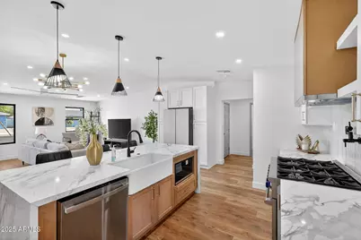 5712 N 11th Place, Phoenix, AZ 85014 - Photo 14