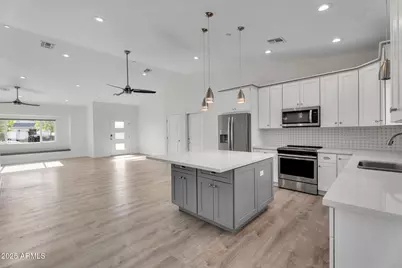 8522 E Vernon Avenue, Scottsdale, AZ 85257 - Photo 2