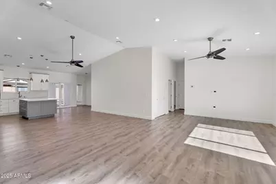 8522 E Vernon Avenue, Scottsdale, AZ 85257 - Photo 12