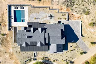 21071 W Canyon Dr, Buckeye, AZ 85396 - Photo 2