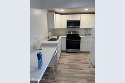 2023 E Clarendon Avenue, Phoenix, AZ 85016 - Photo 34