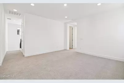 10450 E Upton Avenue, Mesa, AZ 85212 - Photo 14