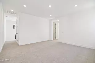 10450 E Upton Ave, Mesa, AZ 85212 - Photo 14