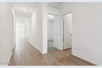 25575 N 183rd Drive, Wittmann, AZ 85361 - Photo 10