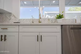 5132 S Dorsey Ln, Tempe, AZ 85282 - Photo 10