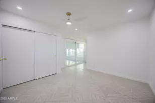 5132 S Dorsey Ln, Tempe, AZ 85282 - Photo 18